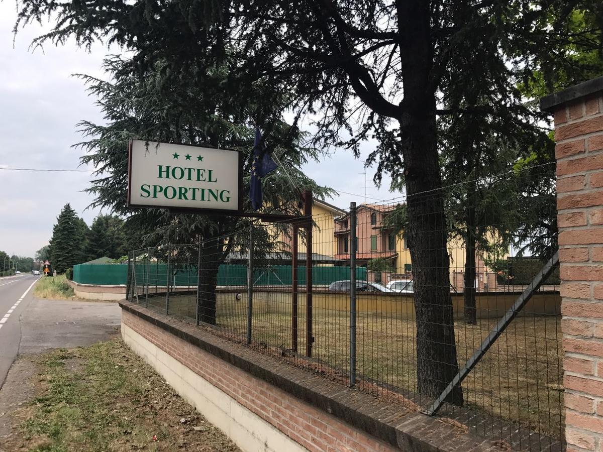 Hotel Sporting Campagnola Emilia Zewnętrze zdjęcie